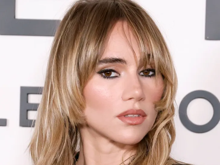 Suki Waterhouse looking at the camera